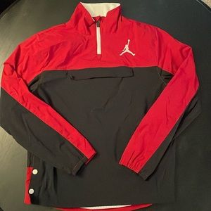 Jordan pullover shirt size XL